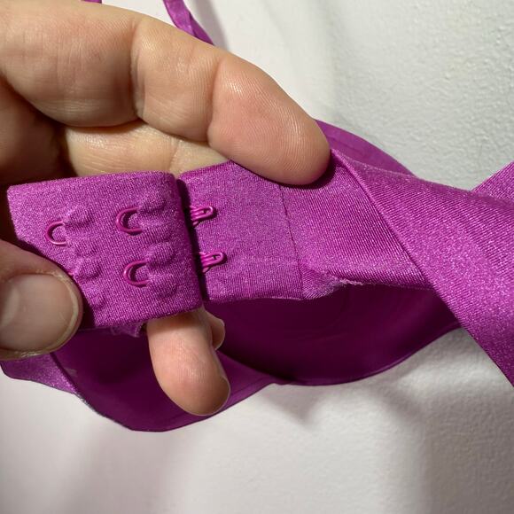 Victoria’s Secret Lined Demi Bra 34C Purple Smooth Underwire Adjustable Straps - Picture 5 of 6